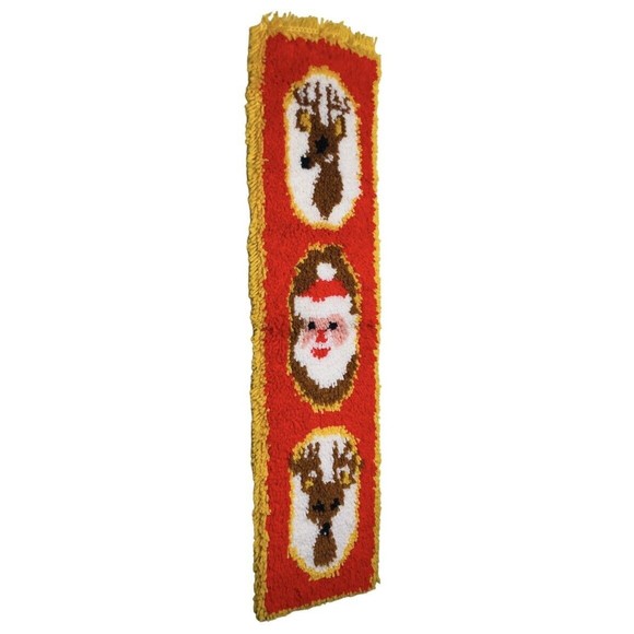 VTG Christmas Santa Reindeer Latch Hook Wall Hanging Handmade Kitschy Xmas Decor - Picture 7 of 8